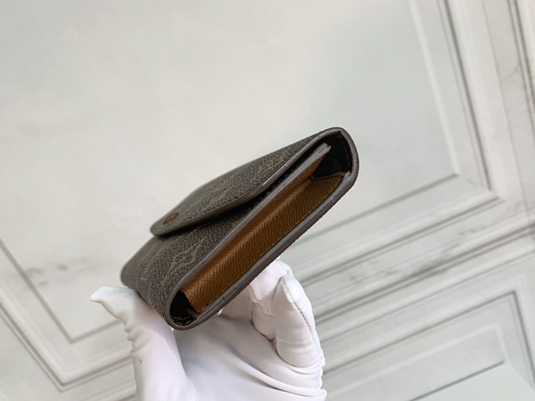 LVコピーウォレット側面デザイン